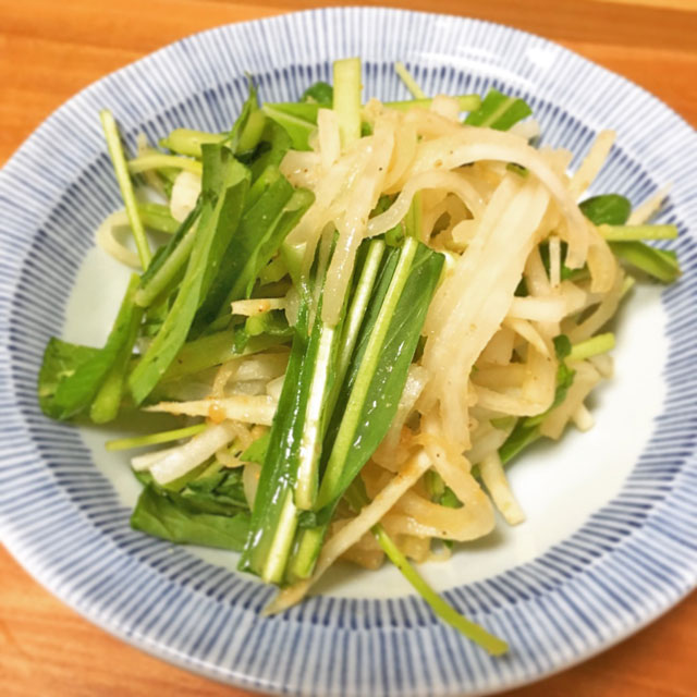 壬生菜と大根の胡麻酢和え